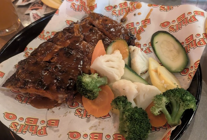 Phil’s BBQ signature dishes Baby Back Ribs
Beef Ribs
El Toro Sandwich